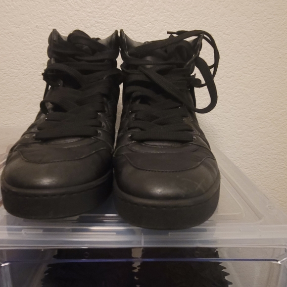 Gucci - Picture 3 of 4